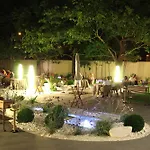 Mas De Boudan Hotel 4*