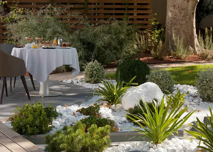 Hotel Mas De Boudan 4*